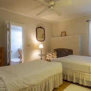 Casa 325 Inn