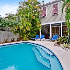  Holiday home Amelia By Avantstay In Historic Old Town W Pool